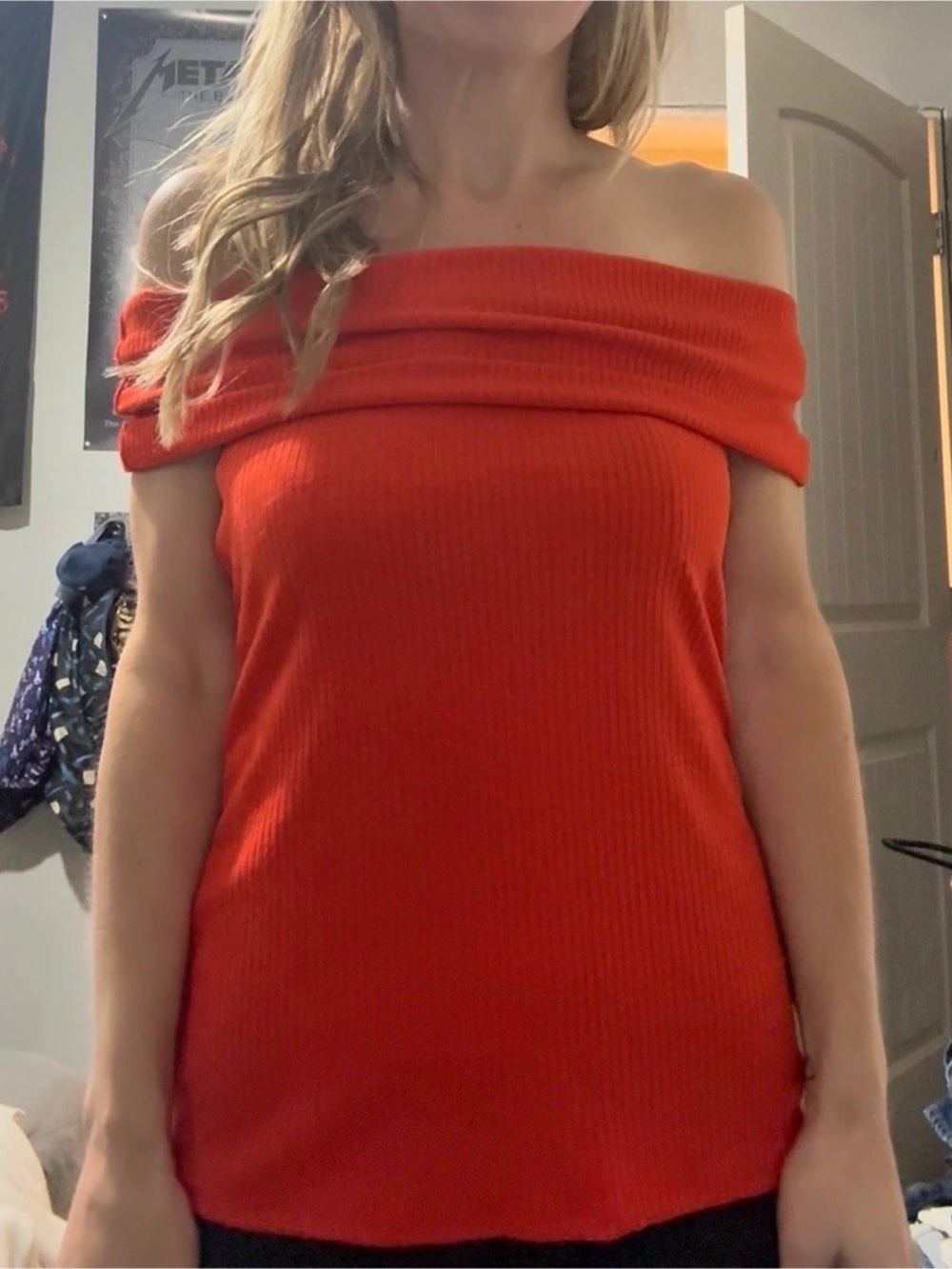 Ribbed Off-Shoulder top